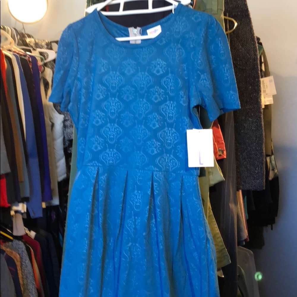 New with tags Lularoe Amelia dress size L Blue